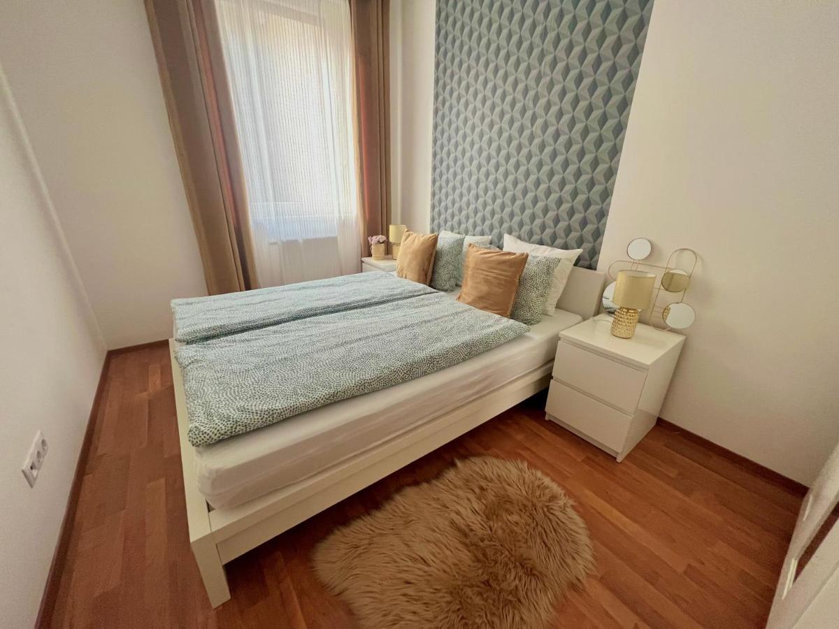 Lotus Corvin Apartament