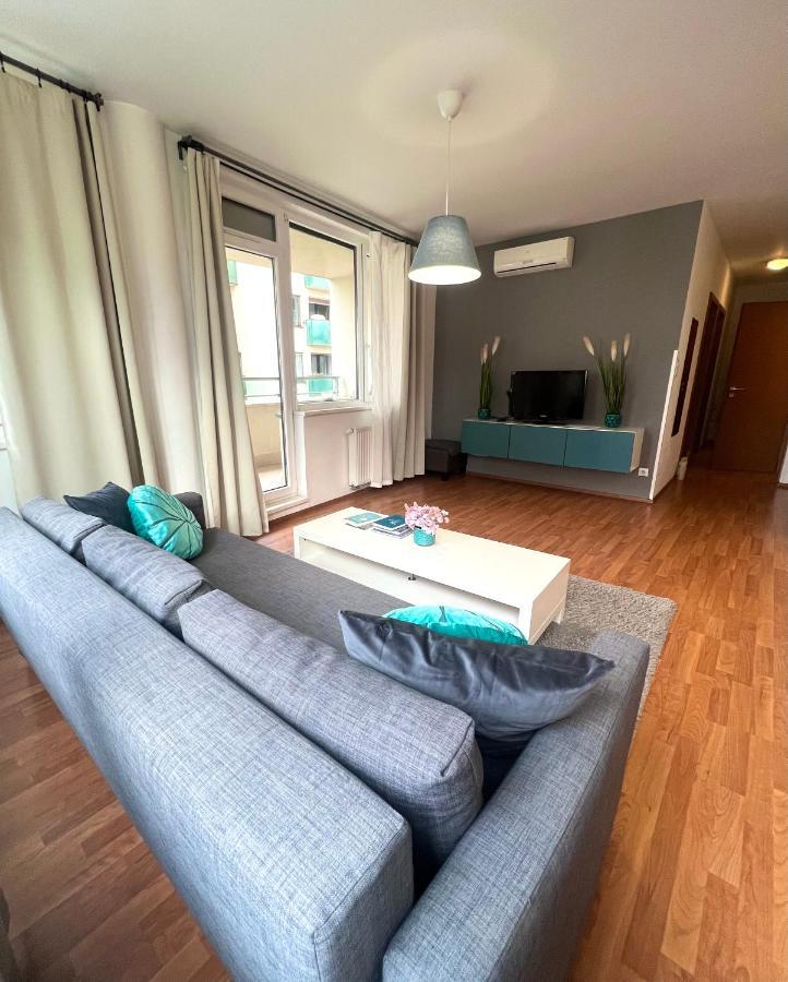 Lotus Corvin Apartament *